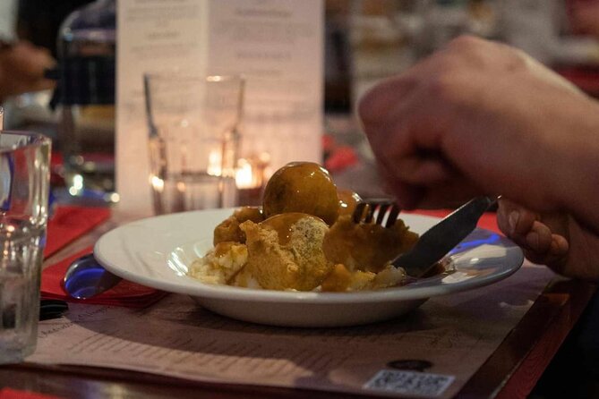 2.5 Hour Experience Scottish Dinner and Folk Music - Kevin and Eddy carry the musical evening
