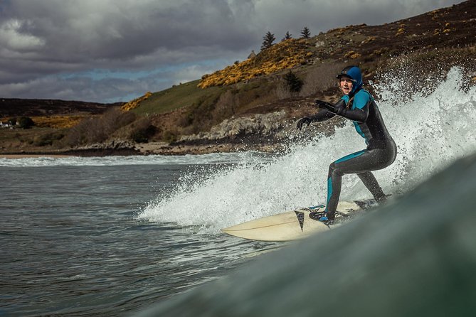 2 hour private surf lesson! (Up to 2 people) - Meeting your instructor and getting ready
