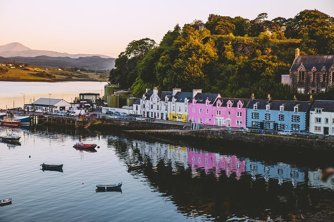 3-Day Isle of Skye, 'Hogwarts Express' Train and Highlands Tour - Coach comfort, group size, and the pace of travel