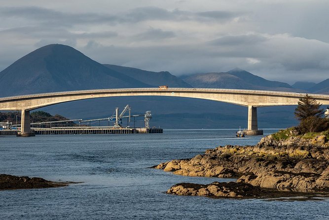 3-Day Isle of Skye Inverness Highlands and Glenfinnan Viaduct Tour from Edinburgh - What the guide adds to the ride