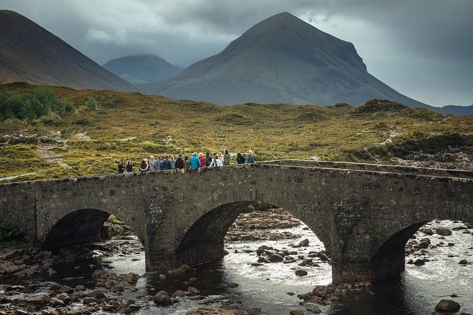 3-Day Isle of Skye Inverness Highlands and Glenfinnan Viaduct Tour from Edinburgh - Glencoe and Glenfinnan Viaduct