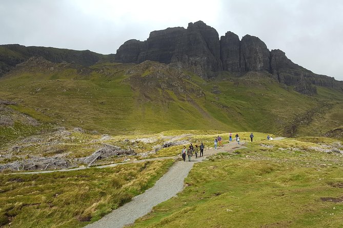4 Day Highlands and Isle of Skye Tour from Glasgow - Day two: Loch Ness, castles, and Skye’s western edge