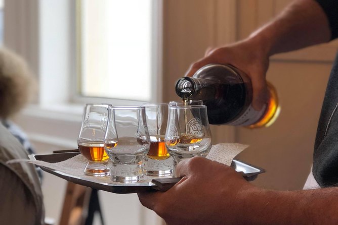 5 Day Islay Whisky Tour from Edinburgh - Life on the minibus with a driver-guide