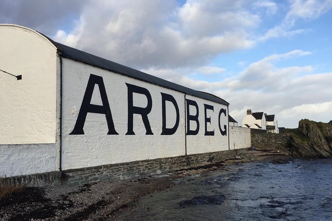 5 Day Islay Whisky Tour from Edinburgh - Day 1: Coffee in Callander, Oban whisky, and the Islay ferry