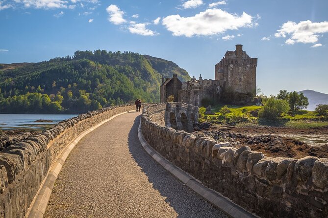 6 Day Outer Hebrides, Isle of Skye & optional 'Hogwarts Express' - Day 6: The Jacobite Steam Train choice