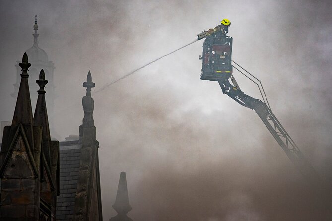 A life less narrow, the Genius of Harry Potter & Edinburgh Castle - Who gets the most from the Potter angle