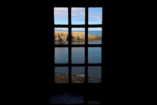 Aberdeen & Shire Castle & Distillery Private Group one Day Tour - Dunnottar Castle and the North Sea Cliffs