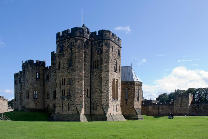 Alnwick Castle, Northumberland and Borders Tour with Admission - Leaving Edinburgh for the Scottish Borders