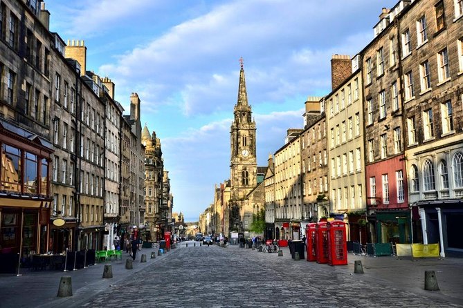Arrival Transfer: Airport EDI to Edinburgh by Luxury Van - Meeting your driver at Edinburgh Airport