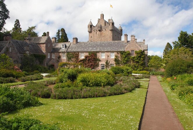 Cawdor Castle, Standing Stones, Culloden and Loch Ness - Key points to know before booking