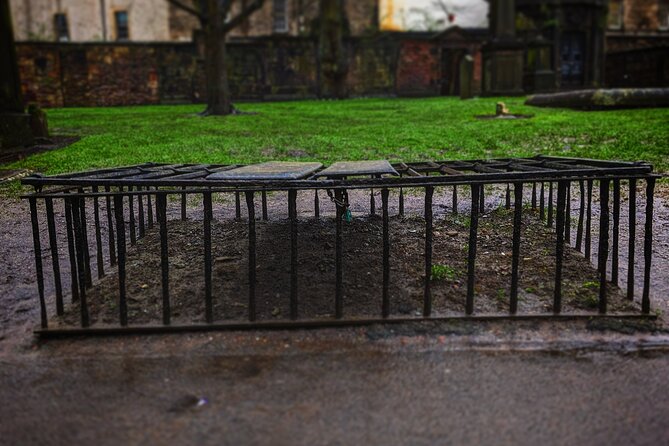 Dark History and Ghost Tour of Edinburgh - What the two-hour format means