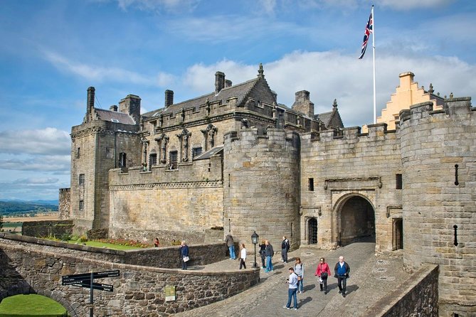 Day Trip to Loch Lomond and Trossachs National Park with Optional Stirling Castle Tour from Edinburgh - The Kelpies: Scotland’s giant horse heads