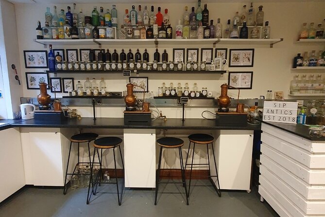 Distill a bottle of Gin on mini copper stills - Distilling on an individual mini copper still
