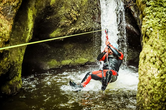Dollar Falls Canyoning Trip - Jumps and slides in Dollar Canyon