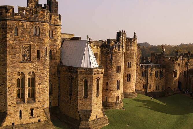 Edinburgh: Alnwick Castle & The Borders Hogwarts Filming Location - Bamburgh: 45 minutes beside the North Sea