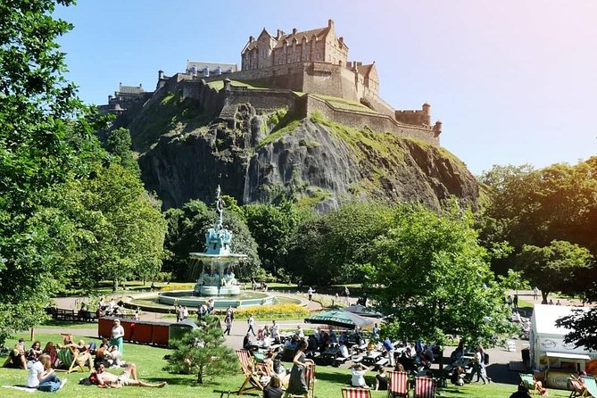 Edinburgh Castle Guided Walking Tour in English - What you see during the guided hour and a half
