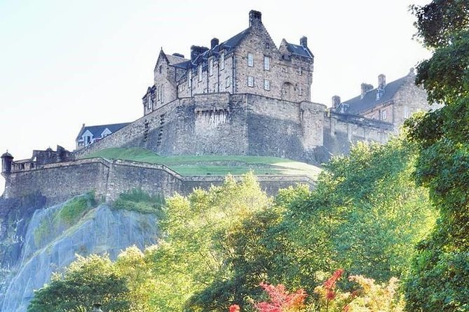 Edinburgh Castle Guided Walking Tour in English - Free time inside the castle buildings
