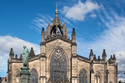 Edinburgh Castle & Old Town Small Group Guided Tour