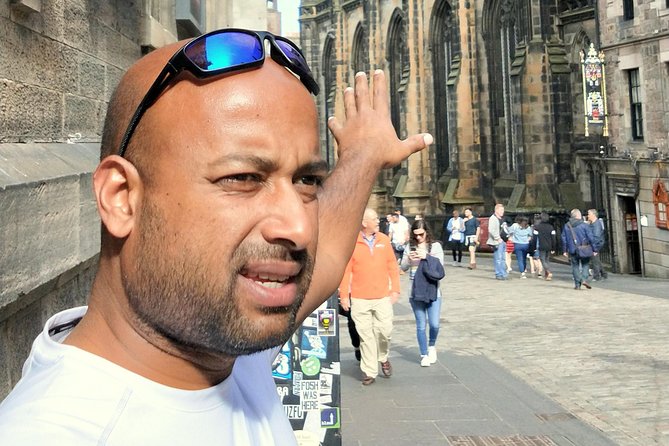 Edinburgh City Walking Tour, Discover Old Town, Royal Mile with a Local Expert! - Key points to know before you book