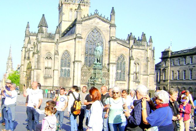 Edinburgh City Walking Tour, Discover Old Town, Royal Mile with a Local Expert! - From the historic High Street to Holyrood