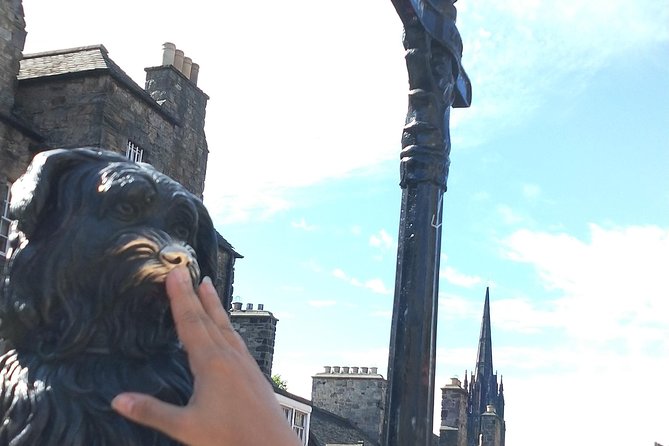 Edinburgh City Walking Tour, Discover Old Town, Royal Mile with a Local Expert! - Hidden alleys, old plumbing, and the details you might miss