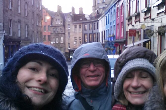 Edinburgh Custom Private Tour with a Local, see the city unscripted - A private Edinburgh walk instead of a fixed script