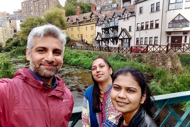 Edinburgh Custom Private Tour with a Local, see the city unscripted - Why the private group format matters
