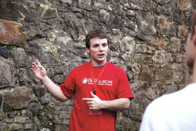 Edinburgh Darkside Walking Tour: Mysteries, Murder and Legends - Why Edinburgh’s dark side works so well after sunset
