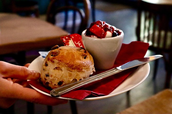 Edinburgh Food Tour with Scotch, Haggis, a Secret Dish & More - Haggis first, nerves later