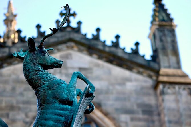 Edinburgh Food Tour with Scotch, Haggis, a Secret Dish & More - The wider sights add useful pauses