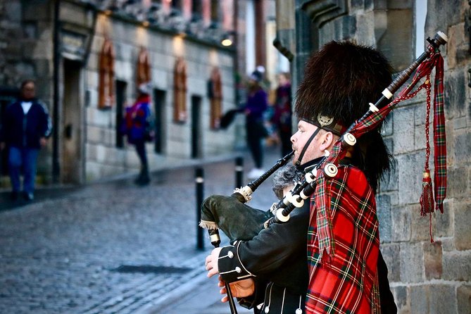 Edinburgh Food Tour with Scotch, Haggis, a Secret Dish & More - Whisky is taught, not simply poured