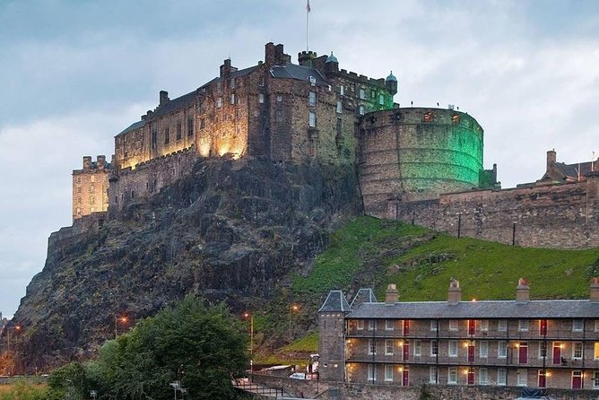 Edinburgh Half Day Tour (Private Chauffeur) - Old Town streets and the final overview