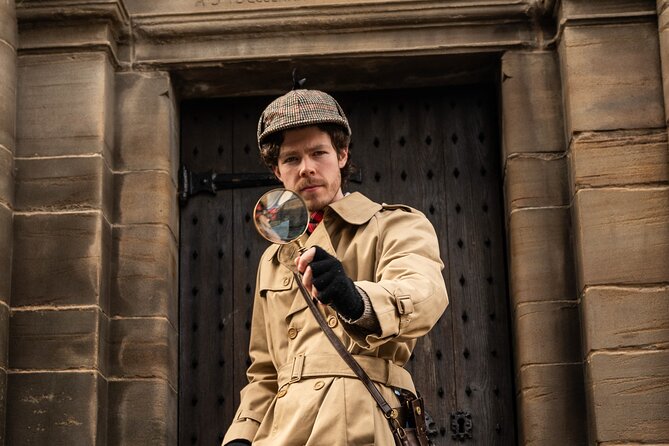 Edinburgh Historical Gems Tour with Whisky & Local Flavours - Following the Royal Mile beyond the obvious route