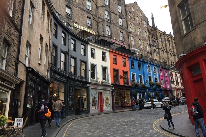 Edinburgh: History Lovers Old Town Walking Tour - Greyfriars and the stories behind the graveyard
