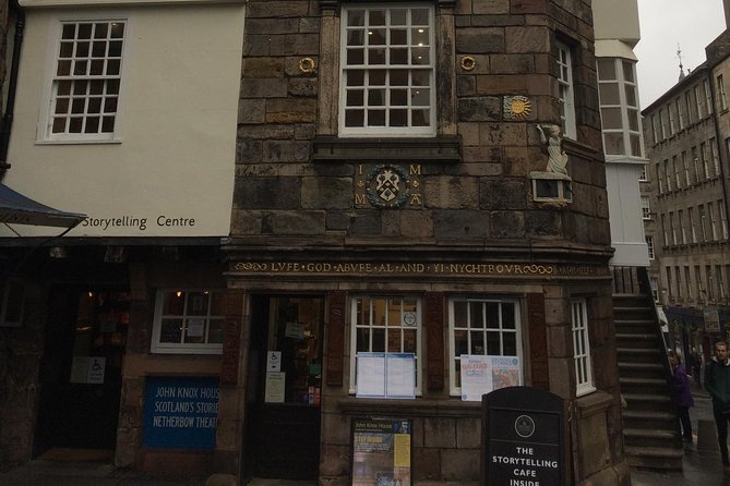 Edinburgh: History Lovers Old Town Walking Tour - St Giles’ Cathedral and the Royal Mile