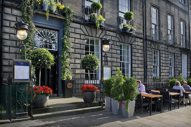 Edinburgh Luxury Private Food & Drink Tour with Eat Walk Tours - The Guides Make or Break the Walk