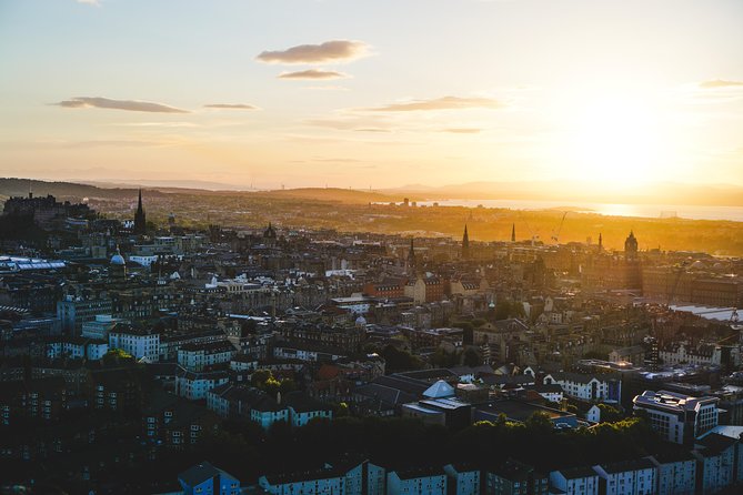 Edinburgh Night Tour with a Local Guide: Private & 100% Personalized - Royal Observatory views and a different kind of night