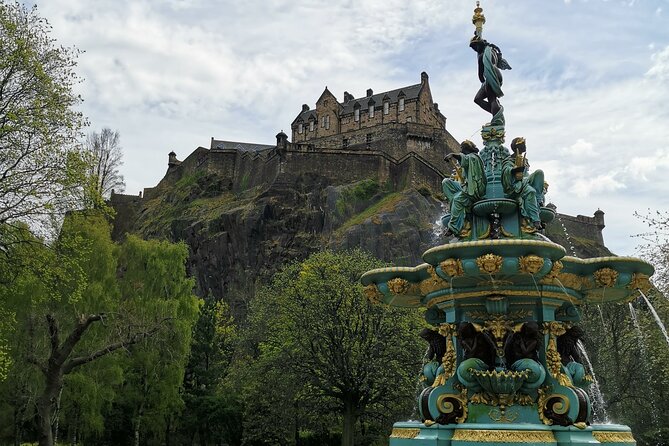 Edinburgh Old Town Private Self-Guided Tour - Starting at the Royal Mile and Parliament Square