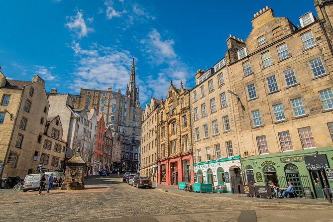 Edinburgh Photography Masterclass - Private Photography Lesson - Image review makes the lesson more useful