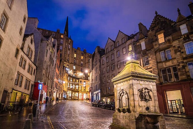 Edinburgh's Amazing Harry Potter Walking Tour - Kids Free! - Starting at Tron Kirk and walking the Royal Mile