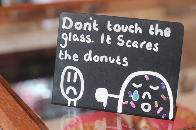 Edinburgh’s Donut & Pastry Experience with Underground Donut Tour - Victoria Street and the Royal Mile