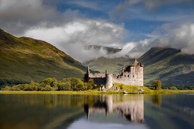 Edinburgh: West Highlands Privately Guided Day Tour in Luxury MPV - Callander, the first proper stop