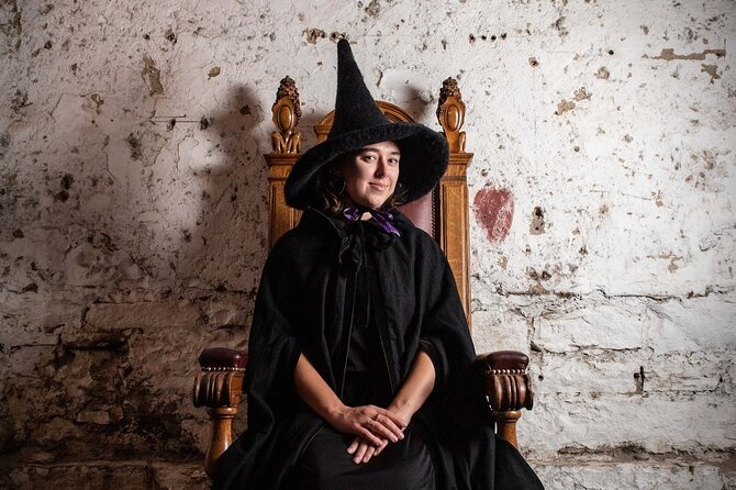 Edinburgh: Witches & Haunted History Walking Tour - Lady Stairs House and a quieter Old Town corner