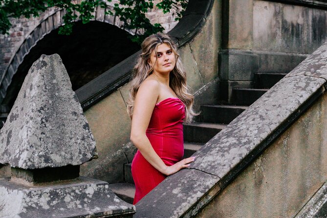 Enchanted Professional Private Photoshoot Tour in Edinburgh - What $178.25 means for a private pair