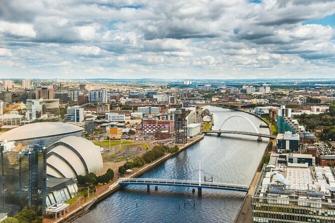 Glasgow Must-See Attractions Walking Tour with A Guide - Starting with Glasgow’s civic heart at George Square