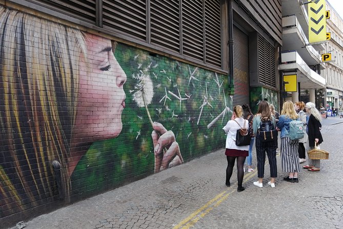 Glasgow Street Art Daily Walking Tour: 2pm - Why Glasgow’s murals deserve a walking tour