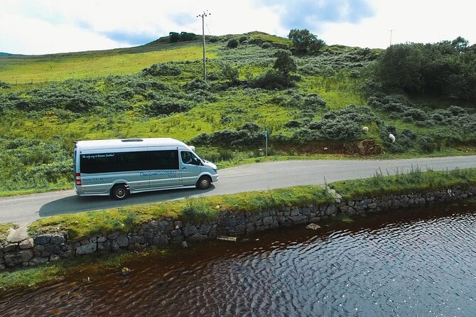 Glenfinnan Viaduct, Glencoe and Loch Shiel 1 Day Tour - Edinburgh - Fort William and the Search for Ben Nevis