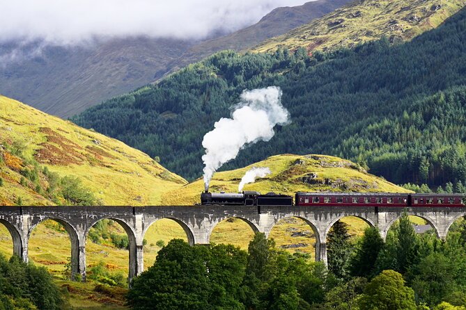Glenfinnan Viaduct Glencoe Fort William Private Tour Glasgow - Glenfinnan Viaduct and the Jacobite train