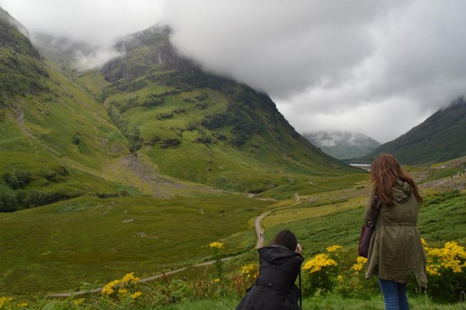 Greenock Private Tour Stirling Castle & Loch Lomond - Kilmahog and the Highland cow photo stop