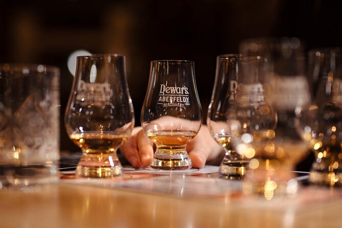 Guided Tour in Aberfeldy Distillery with Connoisseur Experience - Accessibility and who will enjoy this most